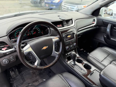 2017 Chevrolet Traverse LT