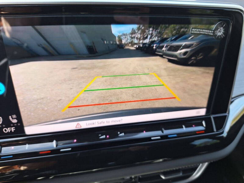 2026 Volkswagen Atlas Cross Sport SE