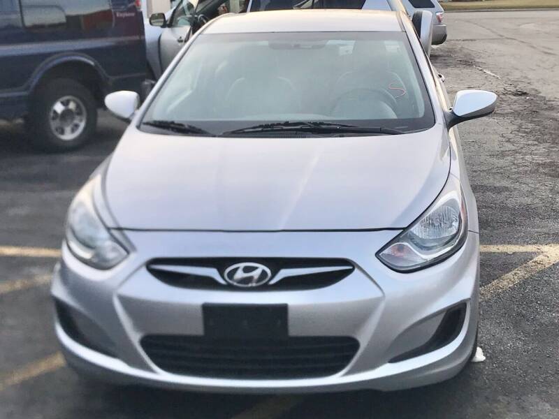 2012 Hyundai Accent for sale at Tiger Auto Sales in Columbus OH