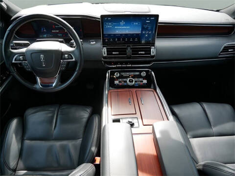 2022 Lincoln Navigator L Reserve