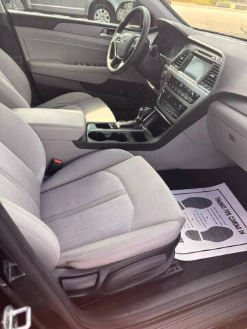 2017 Hyundai Sonata Hybrid SE