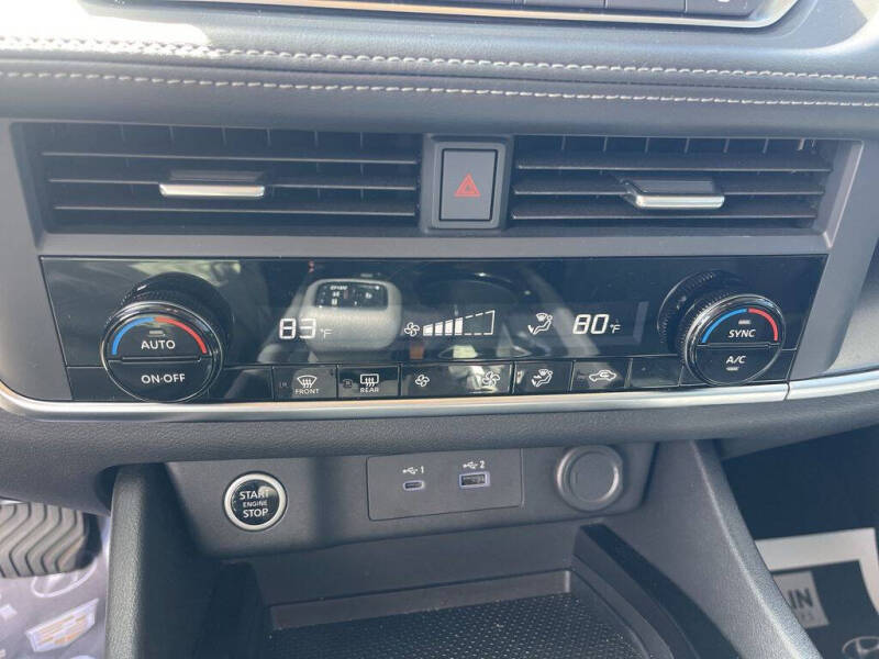2023 Nissan Rogue SV