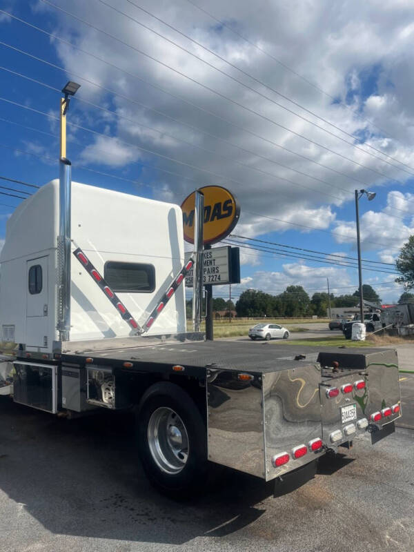 2001 Freightliner FL70