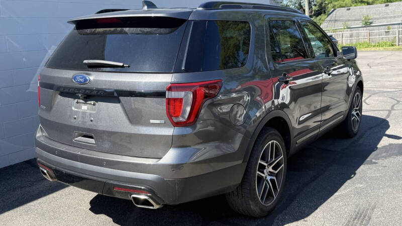 2016 Ford Explorer Sport