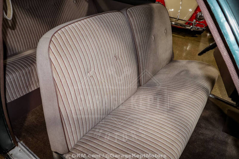 1951 Ford Custom Deluxe