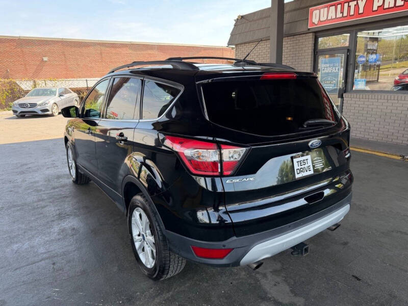 2017 Ford Escape SE