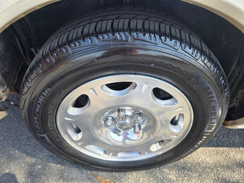 2002 Lincoln Continental