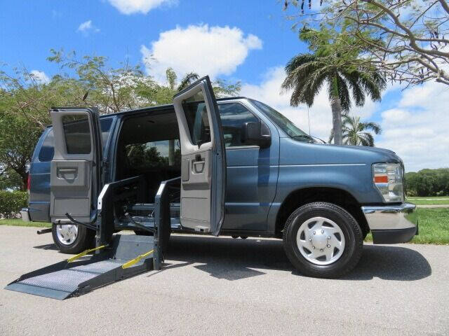 2013 Ford E-Series E-150 XLT