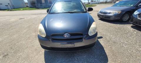 2007 Hyundai Accent for sale at Diaz Used Autos in Danville IL