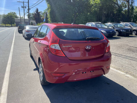 2013 Hyundai Accent GS