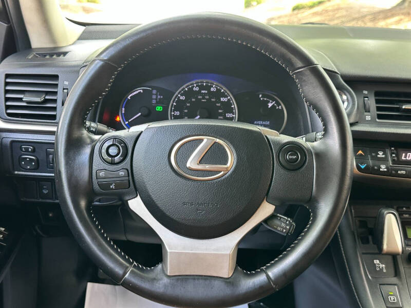 2017 Lexus CT 200h