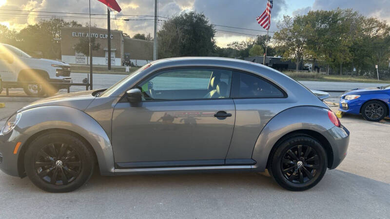 2016 Volkswagen Beetle 1.8T Classic PZEV