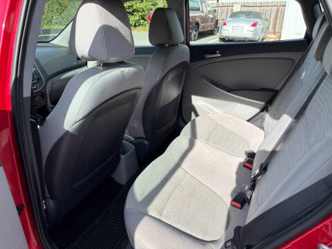 2017 Hyundai Accent SE