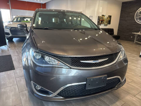 2018 Chrysler Pacifica Touring Plus