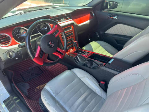 2014 Ford Mustang V6 Premium