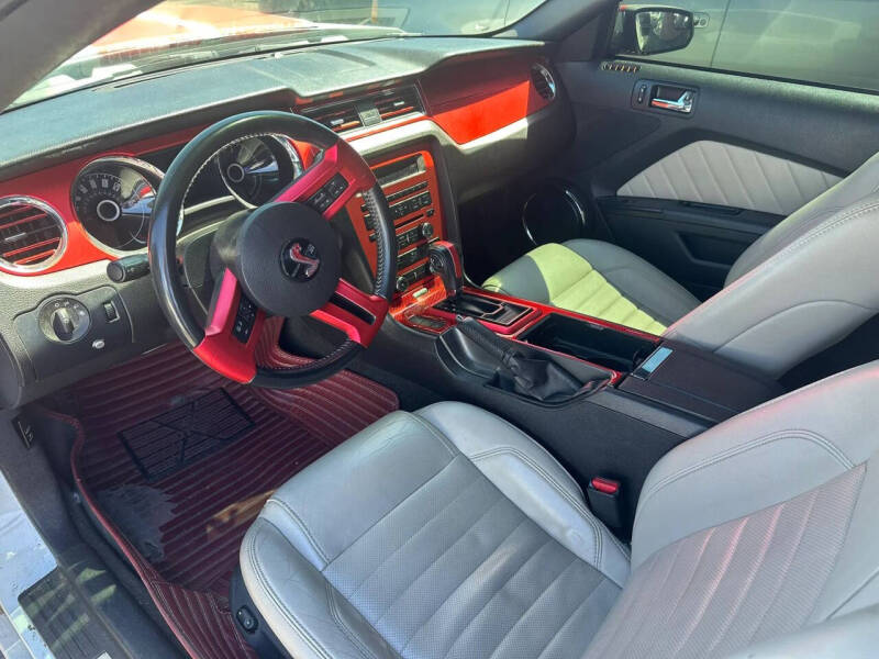 2014 Ford Mustang V6 Premium