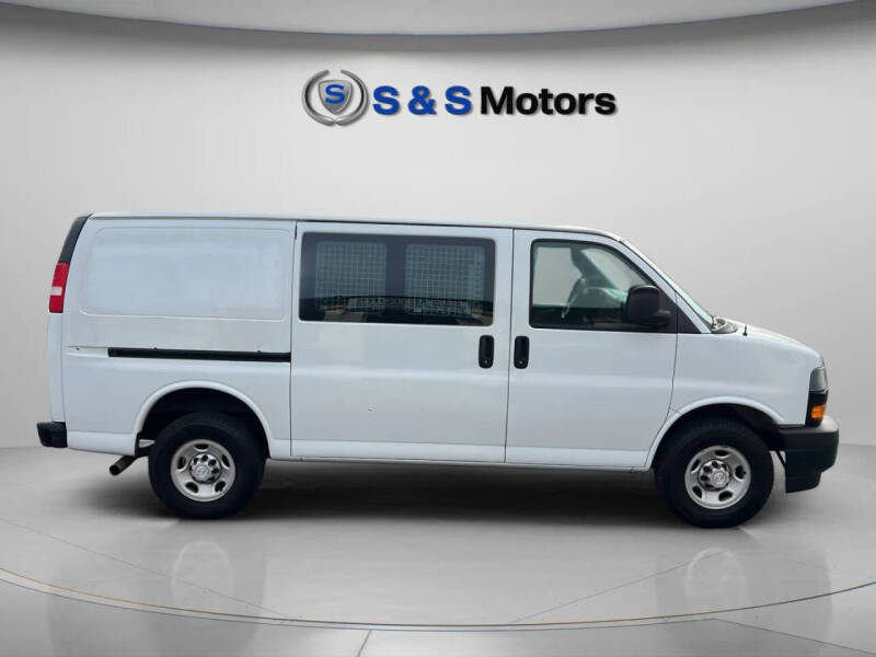 2018 Chevrolet Express 2500