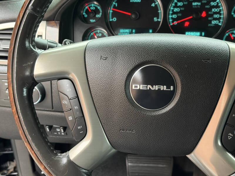 2011 GMC Sierra 2500HD Denali
