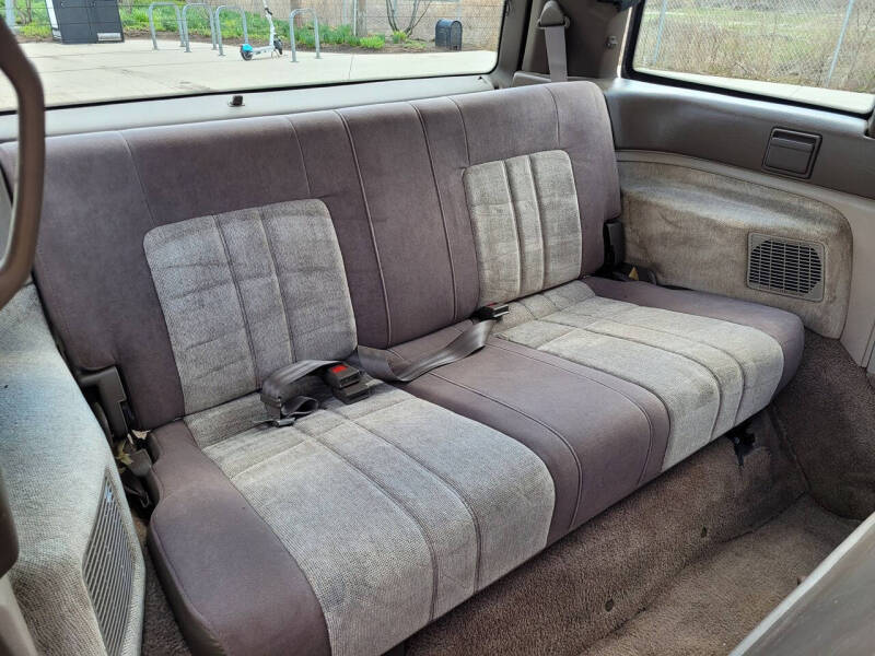 1989 Mazda MPV