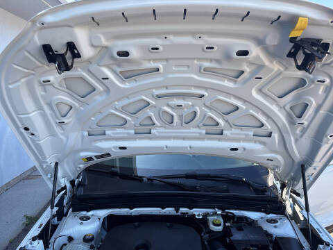 2022 Volvo XC40 T5 Momentum