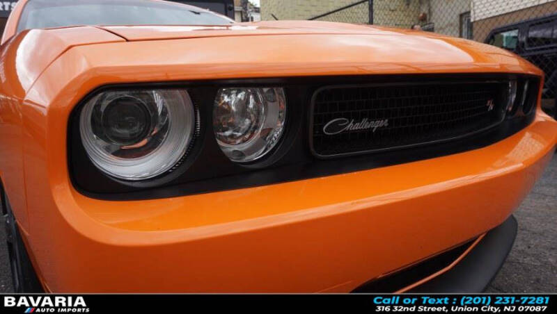 2014 Dodge Challenger R/T Plus