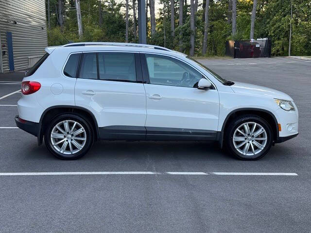 2011 Volkswagen Tiguan SE 4Motion