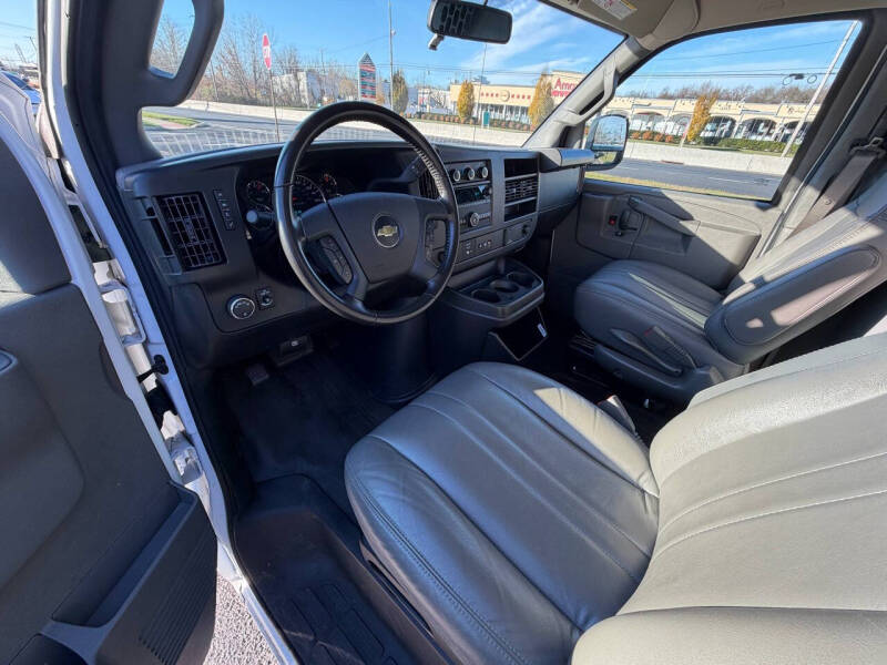 2023 Chevrolet Express 2500