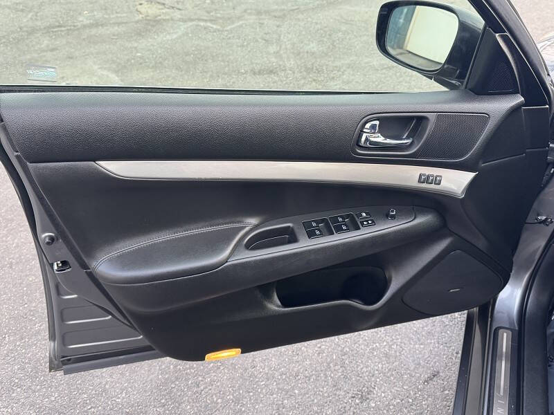 2013 Infiniti G37 Sedan x