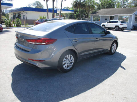 2018 Hyundai Elantra SE