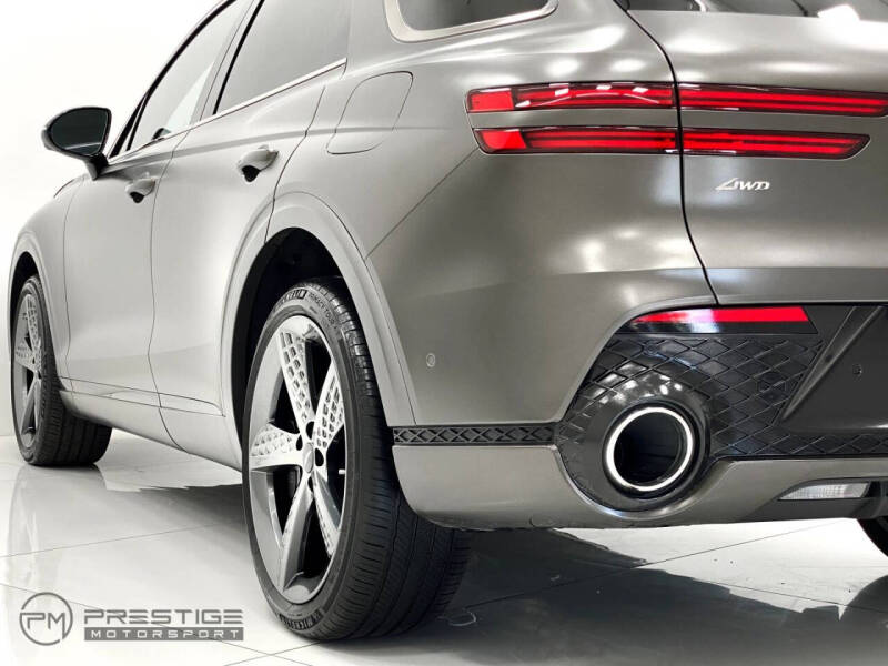 2023 Genesis GV70 2.5T Standard