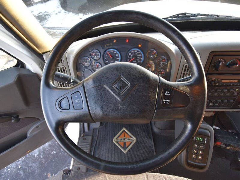 2011 International DuraStar 4400