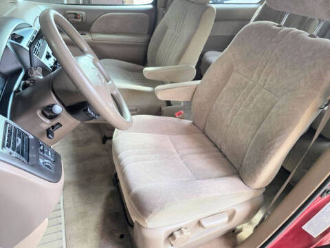 1999 Toyota Sienna LE