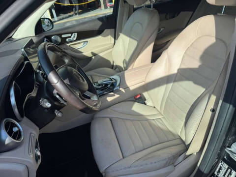 2017 Mercedes-Benz GLC GLC 300