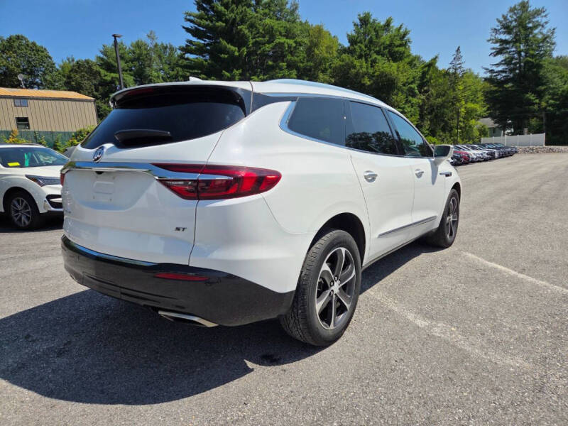 2020 Buick Enclave Essence