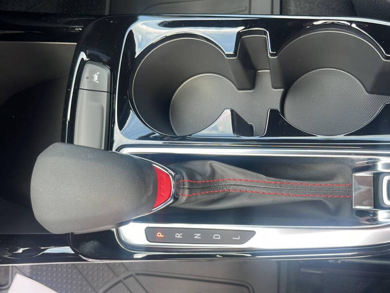 2025 Chevrolet Trax RS