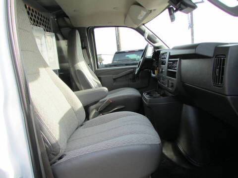 2025 Chevrolet Express 2500