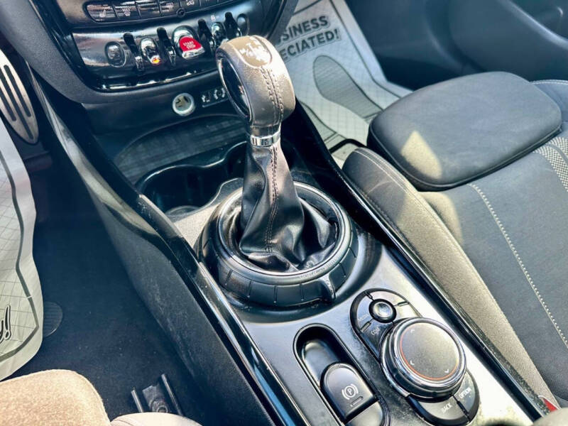 2017 MINI Clubman Cooper