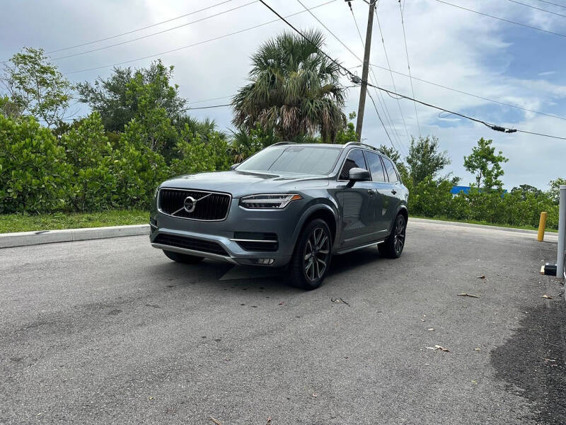 2017 Volvo XC90 T6 Momentum