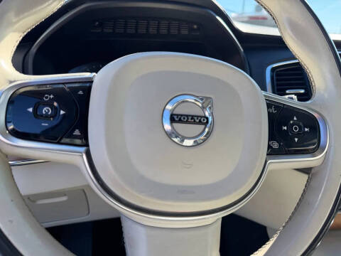 2016 Volvo XC90 T8 eAWD Inscription