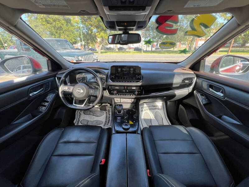 2023 Nissan Rogue SL