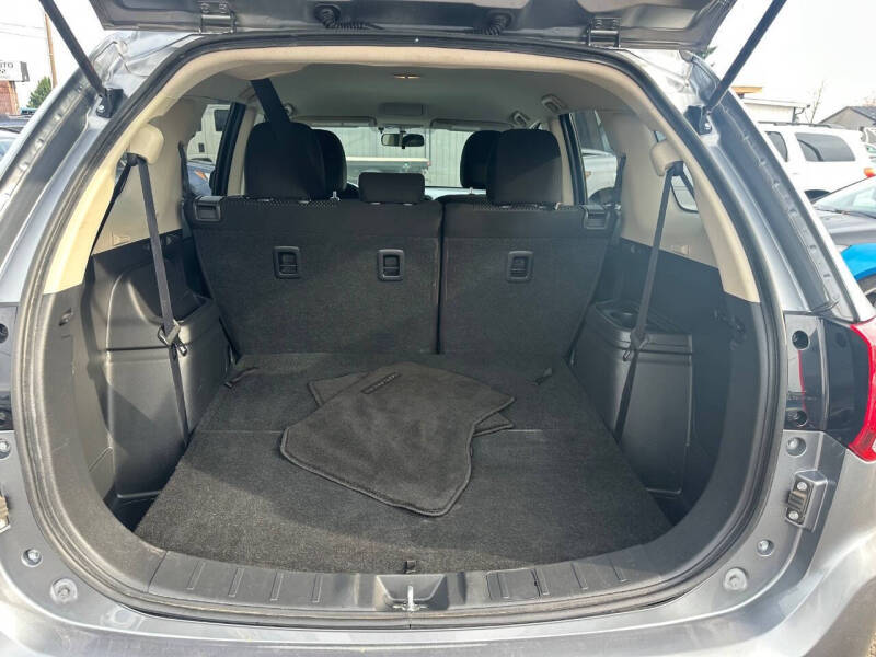 2016 Mitsubishi Outlander ES