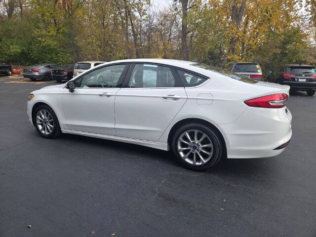 2017 Ford Fusion SE