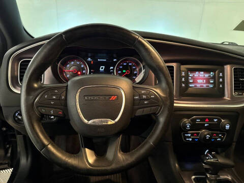 2017 Dodge Charger SE