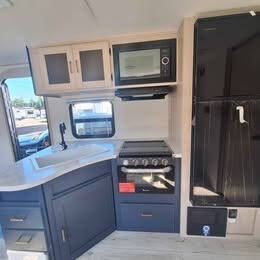 2024 Prime Time RV AVENGER 21RBS LE