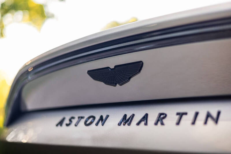 2023 Aston Martin Vantage