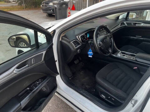 2017 Ford Fusion Hybrid SE