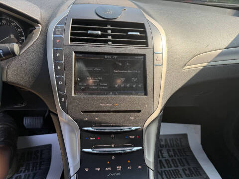 2016 Lincoln MKZ