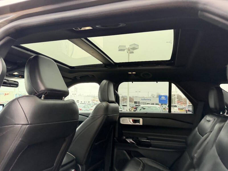 2023 Ford Explorer ST