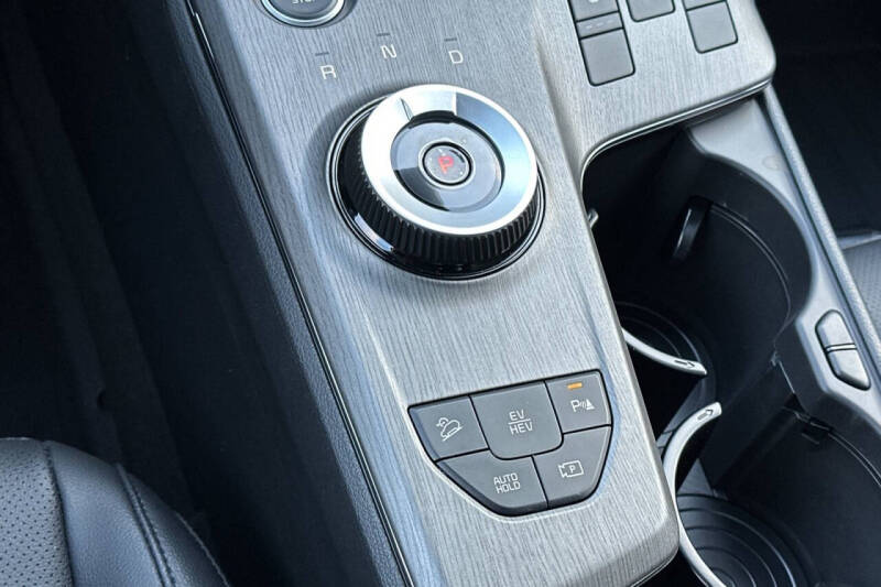 2026 Kia Sportage Plug-In Hybrid X-Line