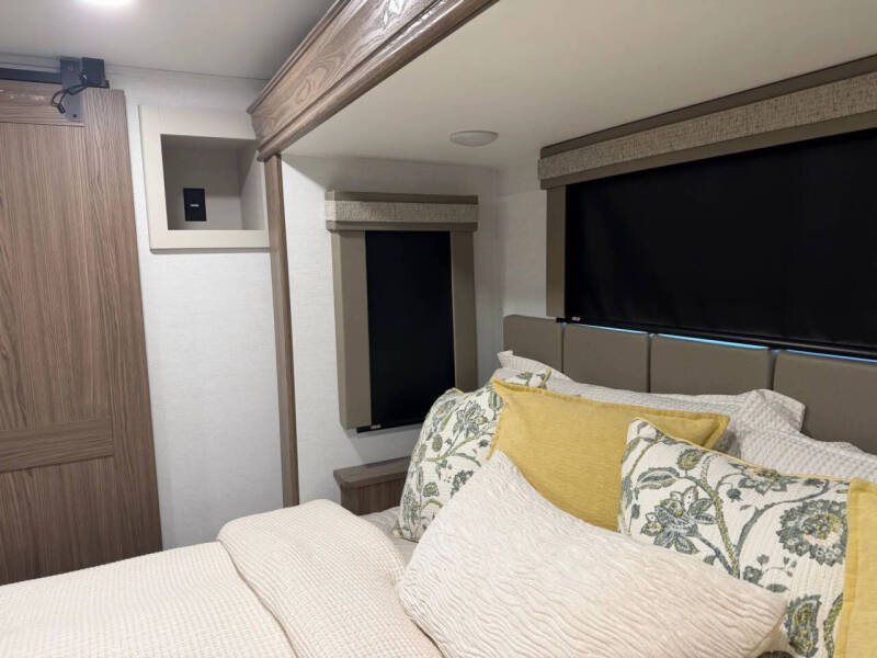 2024 Alliance RV Paradigm